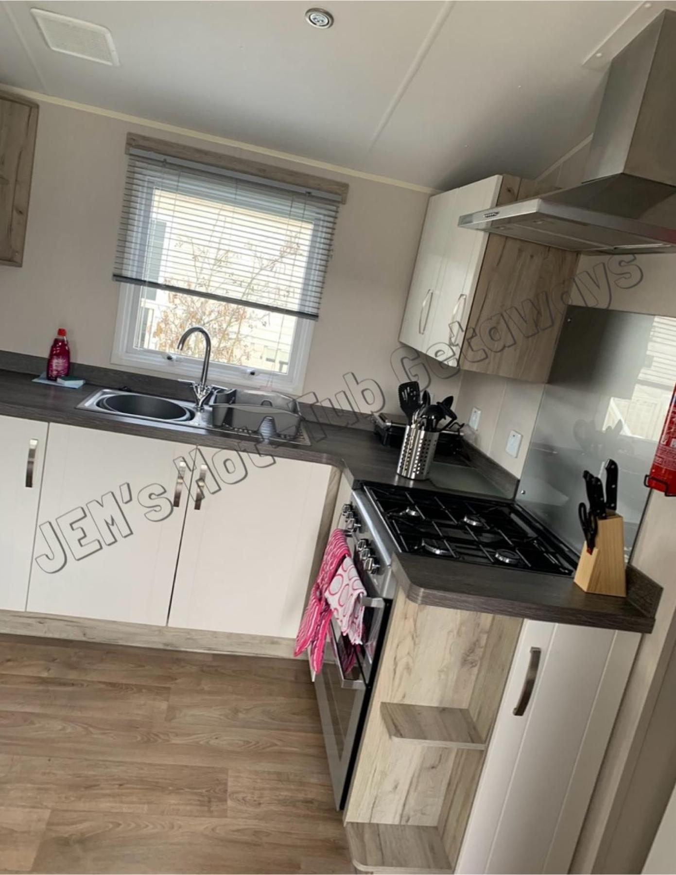 Jems Hot-Tub Getaways 6 Berth At Tattershall Lakes Extérieur photo