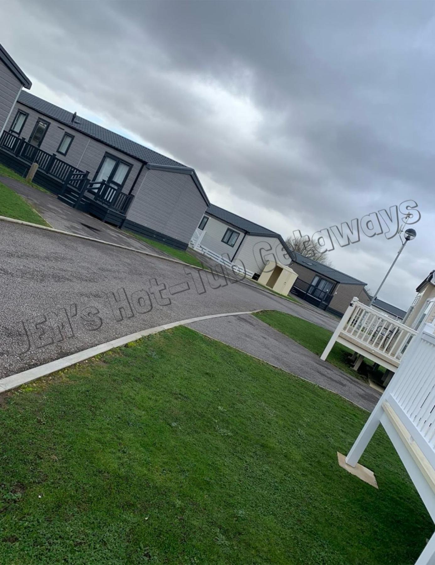 Jems Hot-Tub Getaways 6 Berth At Tattershall Lakes Extérieur photo